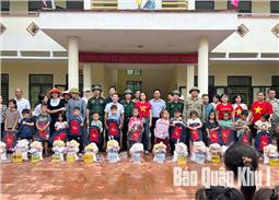 Tòa án quân sự Quân khu 1 hỗ trợ đồng bào vùng lũ sau cơn bão số 11